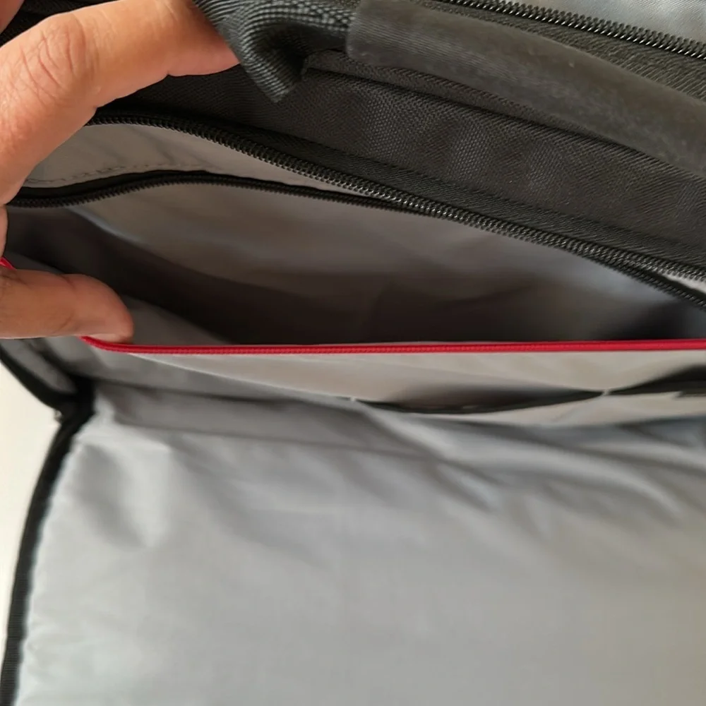 Laptop Case Logic Stylish Black Bag with Shoulder Strap